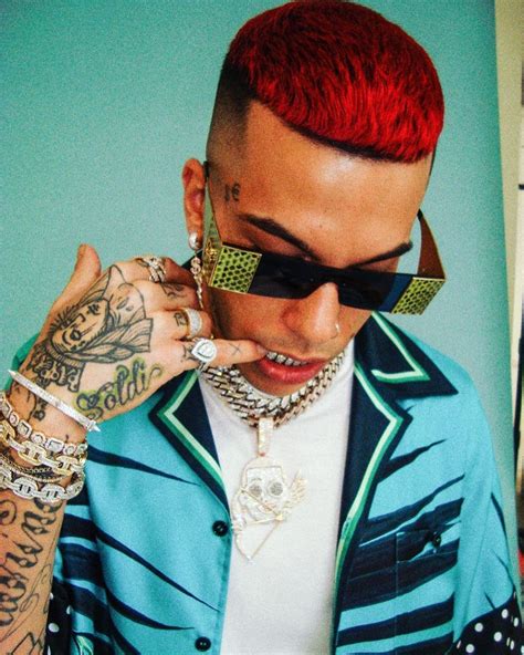 sfera ebbasta louis vuitton occhiali|sfera ebbasta italia.